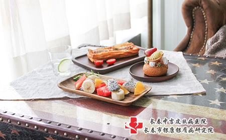 摄图网_500539506_惬意午后咖啡厅美食（企业商用）
