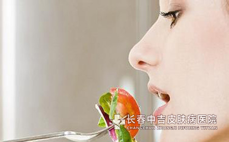 血管瘤在治疗之后需要注意的饮食问题有哪些?
