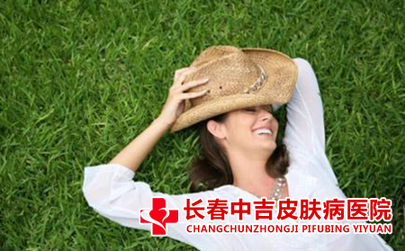 牛皮癣患者合适怎么治疗