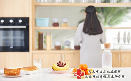 牛皮癣患者要吃早饭