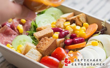 长春中吉牛皮癣医院：患有牛皮癣的人不能吃这七种食物